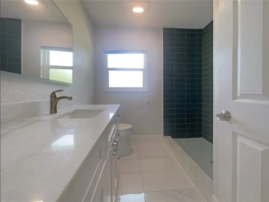 Building Photo - 790 Harvard St