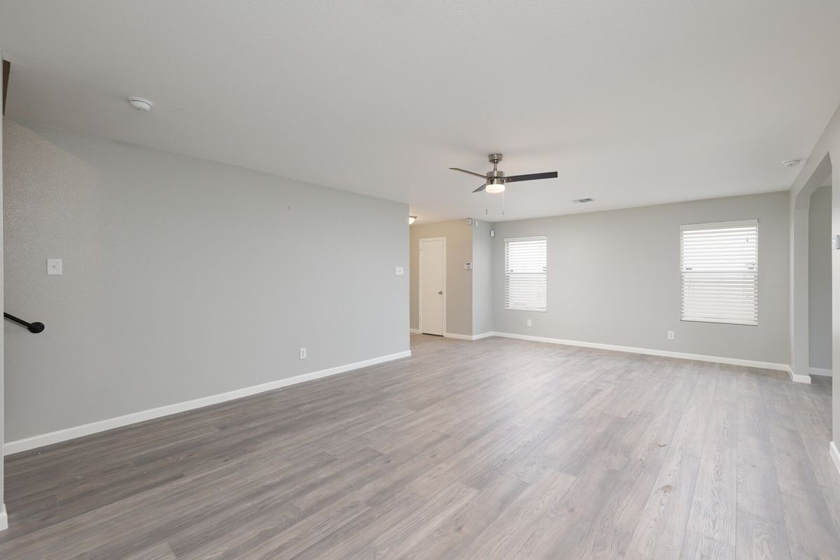 Building Photo - 25130 Longbranch Run