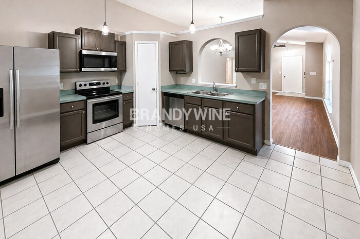 Building Photo - 353 Placid Lake Dr