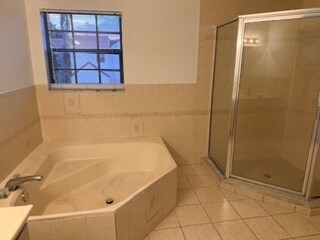 Primary 3 Bath - 7473 Champagne Pl