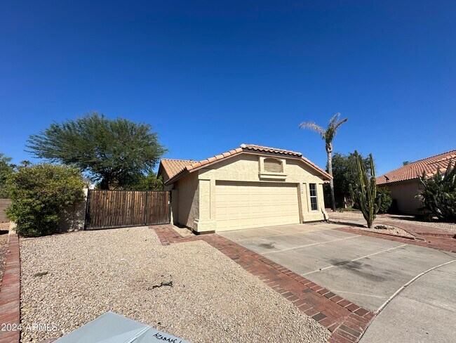 Building Photo - 1300 W Boston St