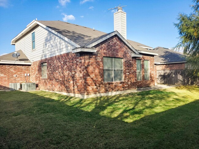 Building Photo - Updated 2-story 4 Bedroom home!