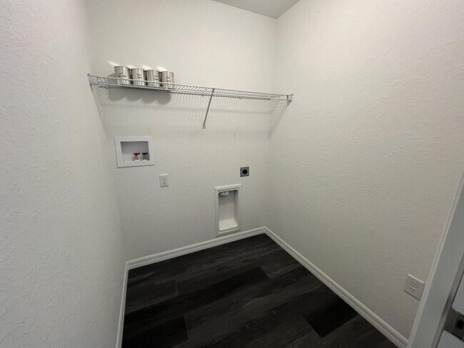 Building Photo - 69 Malauka Pass