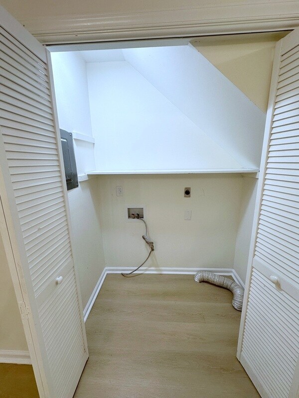 Building Photo - 908 Hearthridge Ct