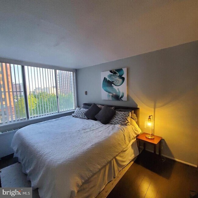 Building Photo - 11801 Rockville Pike