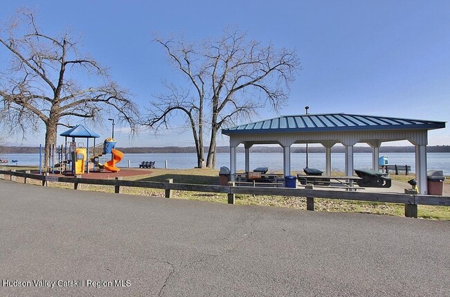 Building Photo - 87 Delaware St