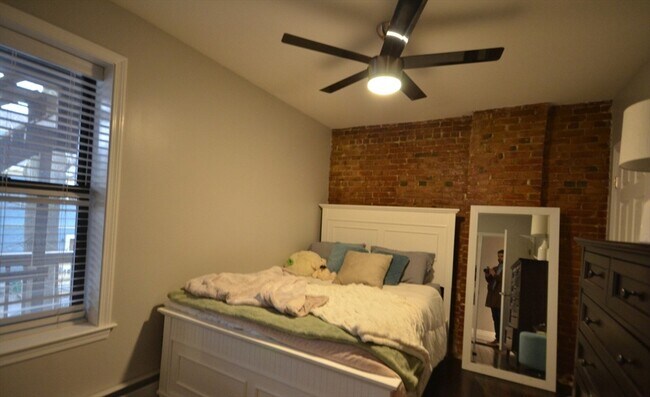 Building Photo - 60 Florida St