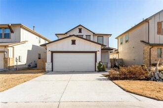 Building Photo - 9109 Moonstone Dr