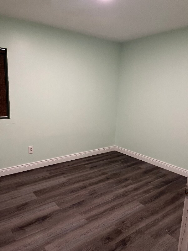 Building Photo - 1639 W 38th Pl