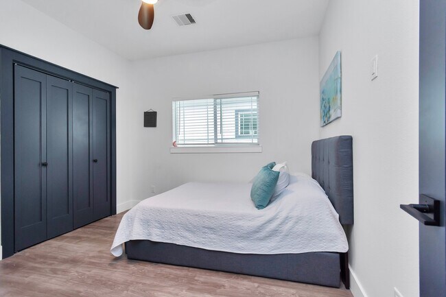 Building Photo - 4209 New Orleans St