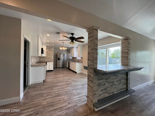 Building Photo - 607 Plantation Ct