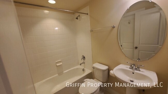 Building Photo - 2519 Auden Dr
