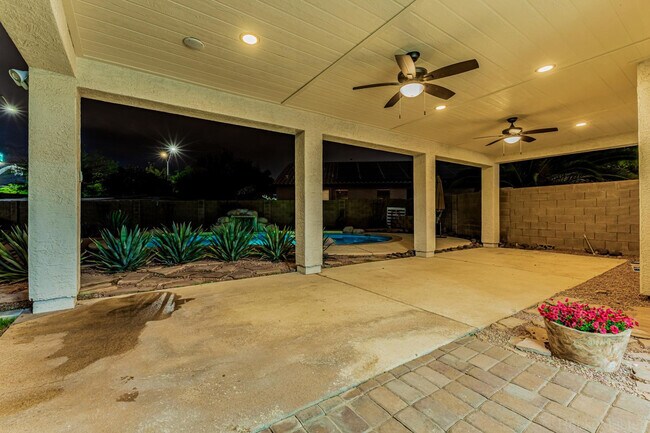 Building Photo - 20944 N 94th Ln