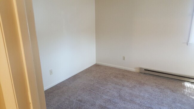 Building Photo - Charming Second-Floor Apartment in Havre de Grace!