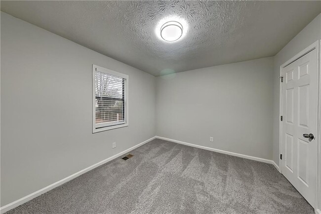 Building Photo - 10515 Colony Glen Dr