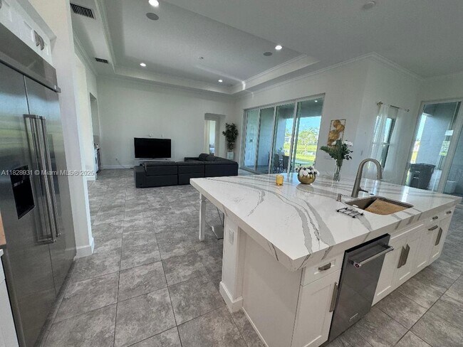 Building Photo - 4691 Estates Cir