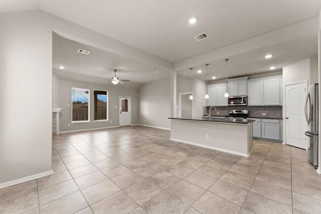 Building Photo - 4239 Green Landing Dr