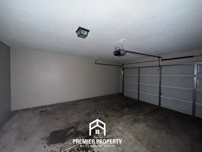 Building Photo - Beautiful 2-Story 3BR/2.5BA Cordova Home | 1,734 Sq Ft, High Ceilings & 2-Car Garage