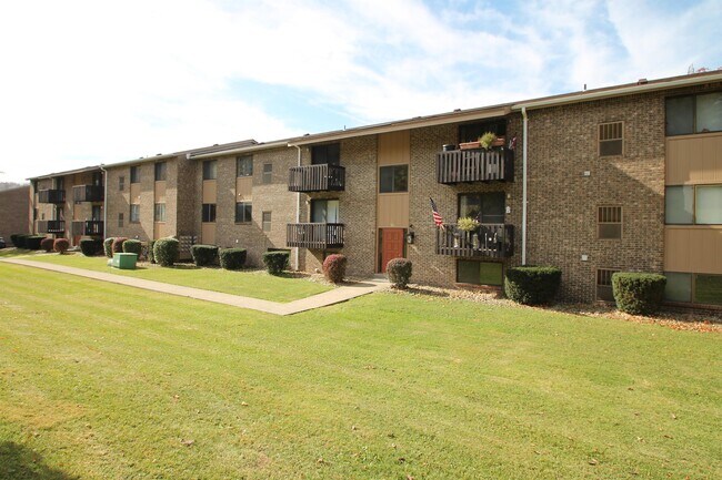Building Photo - 6160 LIBRARY ROADAPT 42