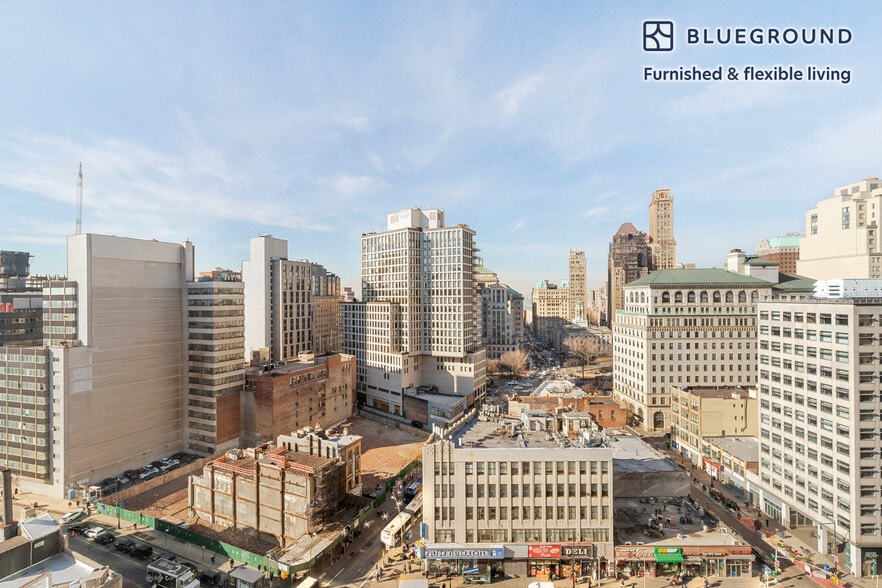 Building Photo - 150 Lawrence St