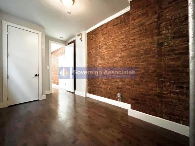 Building Photo - 2 bedroom in New York NY 10034