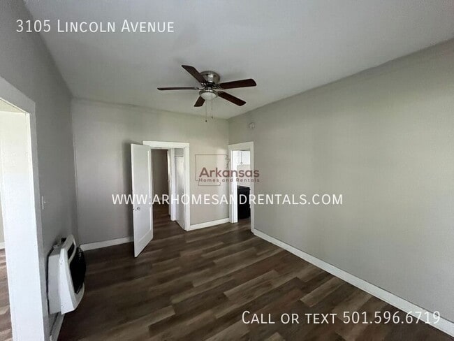 Building Photo - 3105 Lincoln Ave