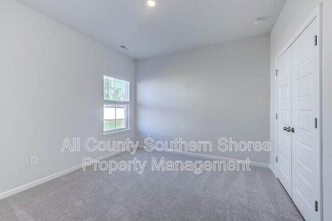 Building Photo - 223 Augusta Grn Wy