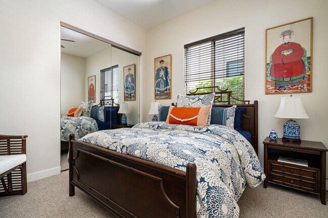 Building Photo - 53385 Avenida Mendoza