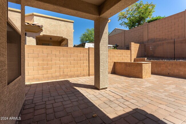 Building Photo - 30153 N 71st Dr