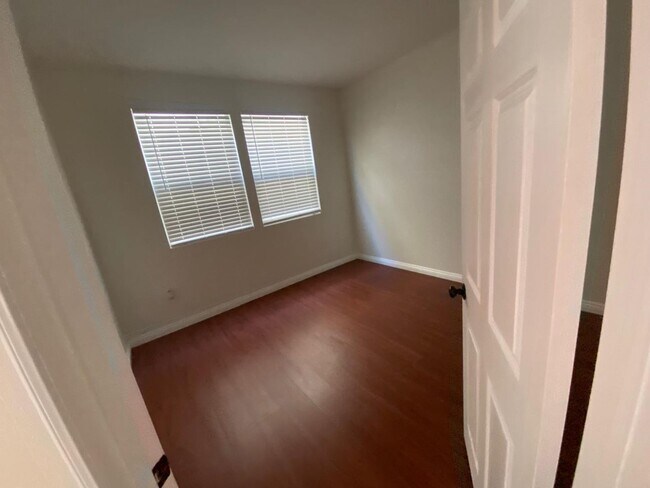 Building Photo - Luxurious 5-Bedroom, 3-Bath Oasis in Prime North Hills!