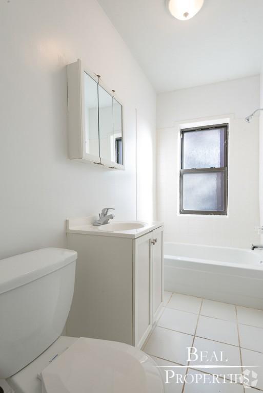 Building Photo - 1 bedroom in CHICAGO IL 60613