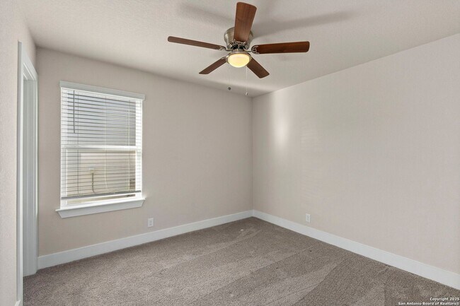 Building Photo - 4 Bedroom/2 Bath BrookStone Creek Subdivision