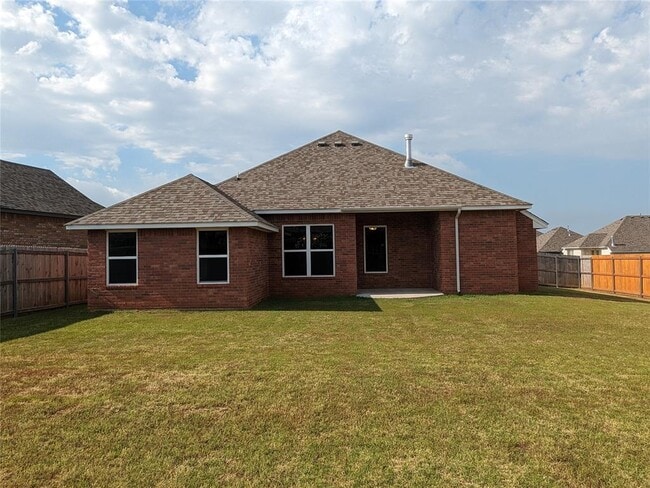 Building Photo - 3117 Stone Creek Dr