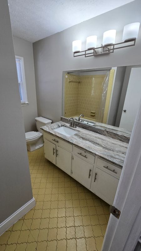 Building Photo - 4270 E Hamill Dr