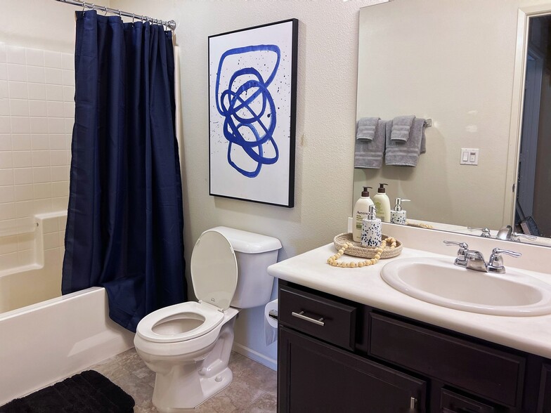 Building Photo - 7766 Isaac St