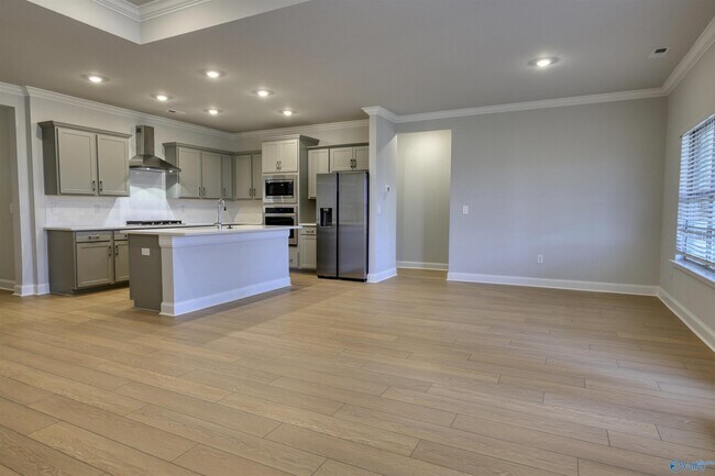 Building Photo - 22895 Ansley Dr