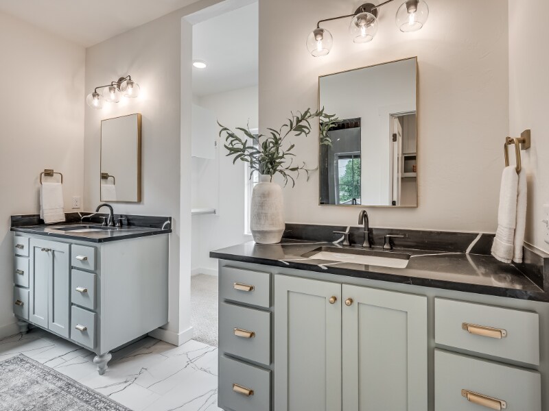 Building Photo - 16 N Walnut St