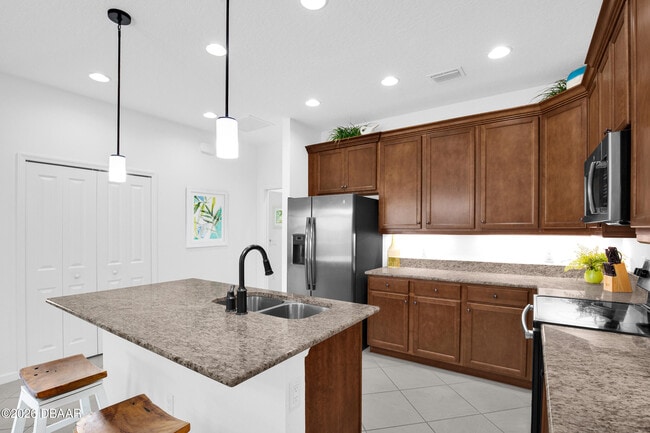 Building Photo - 233 Island Breeze Ave