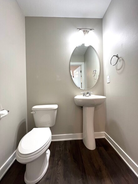 Building Photo - 213 NE 23rd Ln