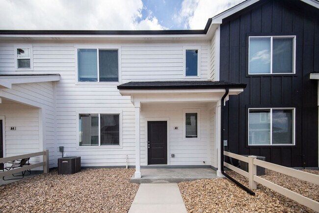 Building Photo - 720 Oregon Trail