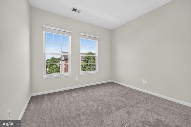 Building Photo - 2293 Merseyside Dr