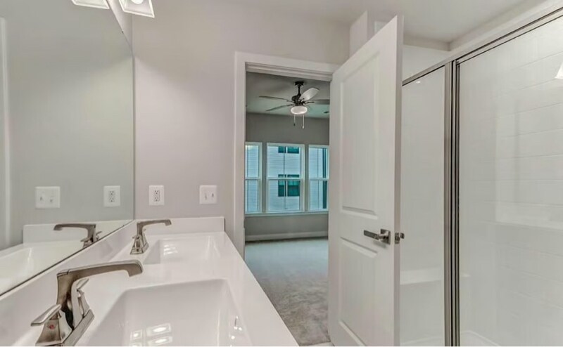 Building Photo - 2820 Arts Vista Blvd