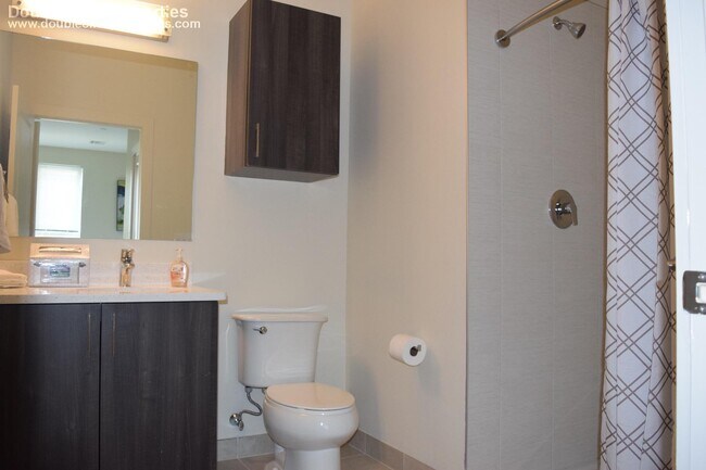 Building Photo - 180 Eastern Ave