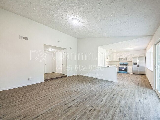 Building Photo - 5314 Straight Arrow Dr