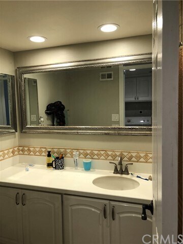 Building Photo - 6851 Defiance Dr