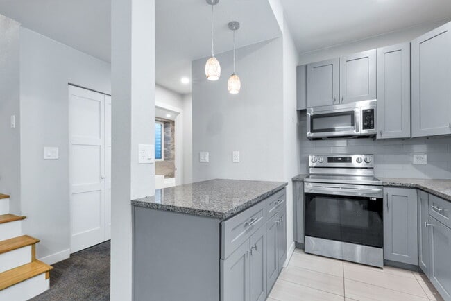 Building Photo - 1936 W 37th Ave