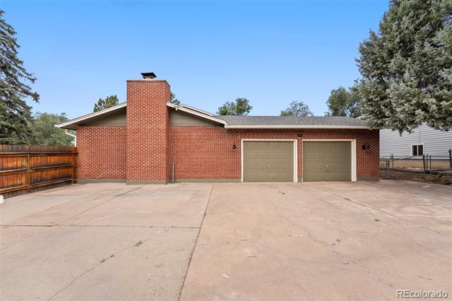 Building Photo - 814 Cardinal St