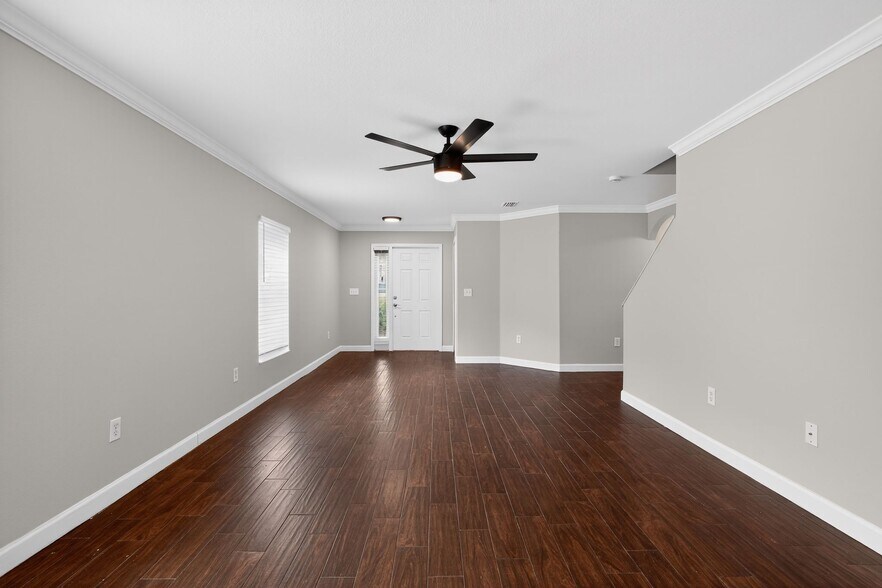 Building Photo - 10629 Shady Preserve Dr