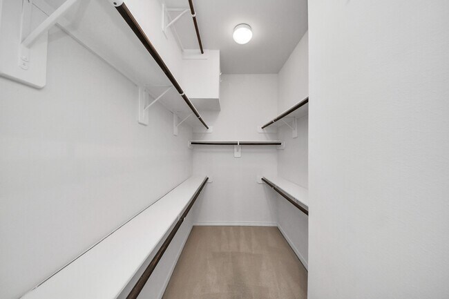 Building Photo - 1315 Nagle St