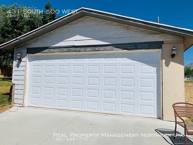 Building Photo - 2 Bedroom 1 Bath Brigham Duplex.